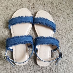 NWOT little girl shoes size 1